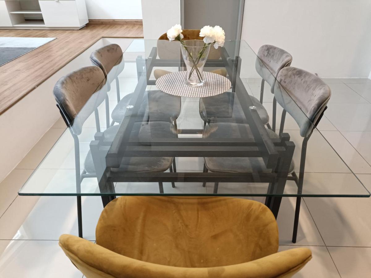 Loft Signature Executive Suite Empire City بيتالينغ جايا المظهر الخارجي الصورة